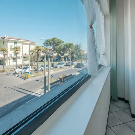 Luce Apartment Sirmione