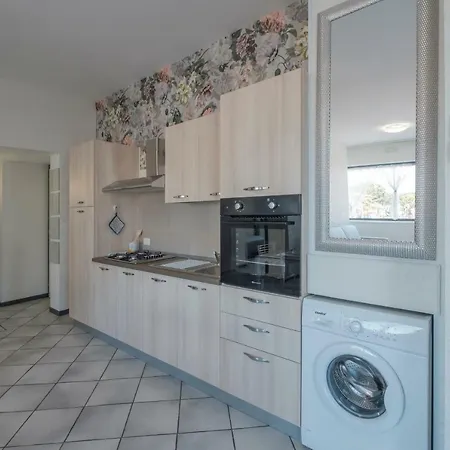 Luce Apartment Sirmione